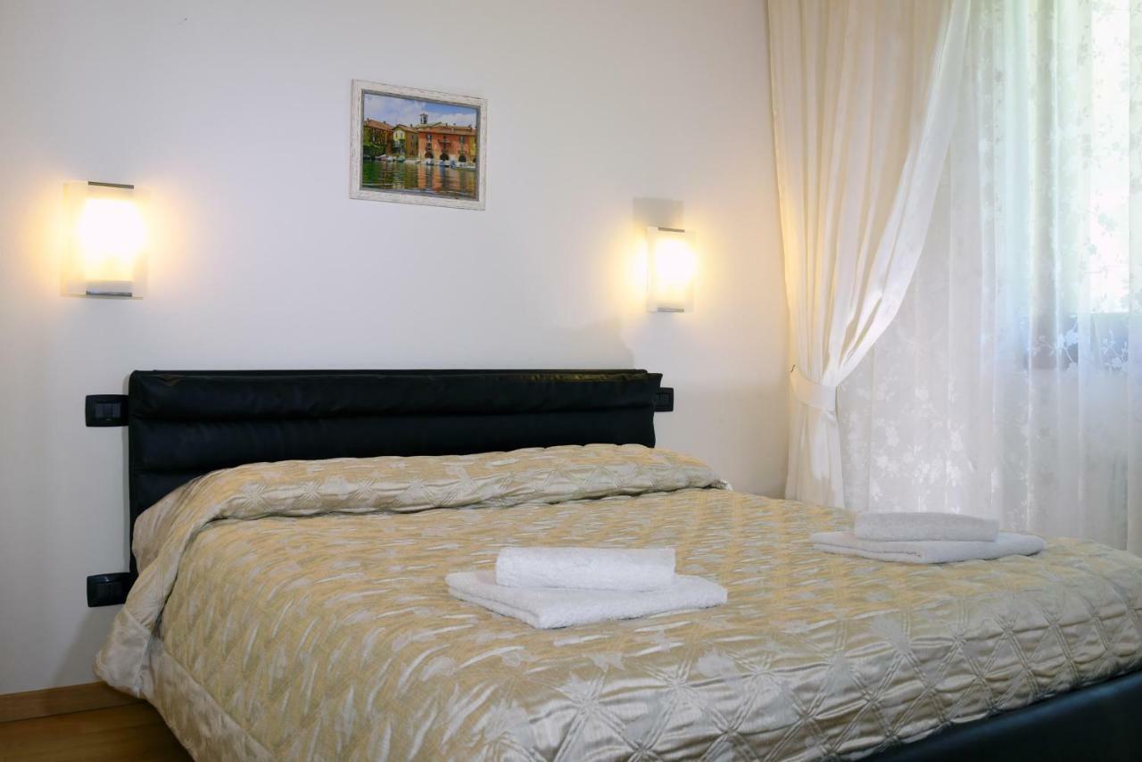 Apartment Gli Ulivi - Tremezzina トレメッツォ エクステリア 写真