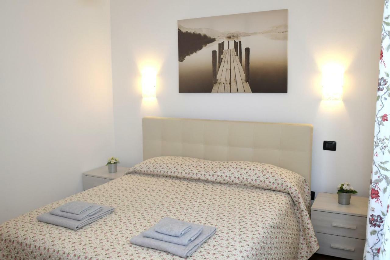 Apartment Gli Ulivi - Tremezzina トレメッツォ エクステリア 写真